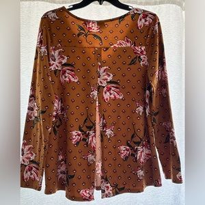 Daytrip Long sleeve maternity blouse size L